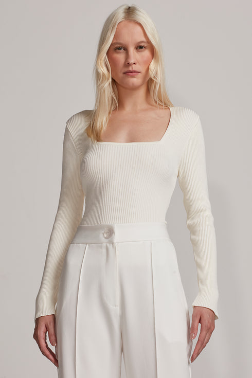BLUSA DECOTE QUADRADO TRICÔ OFF WHITE